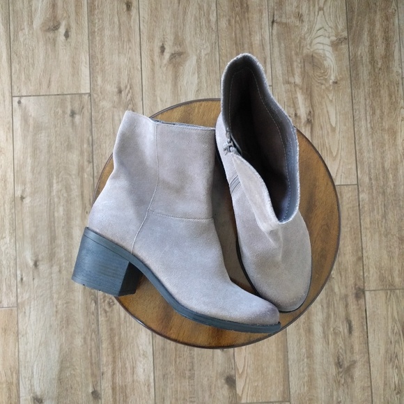 Easy Spirit Shoes - NWOT Leather Boots